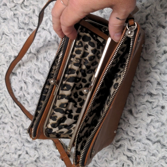 Purse - Picture 2 of 4